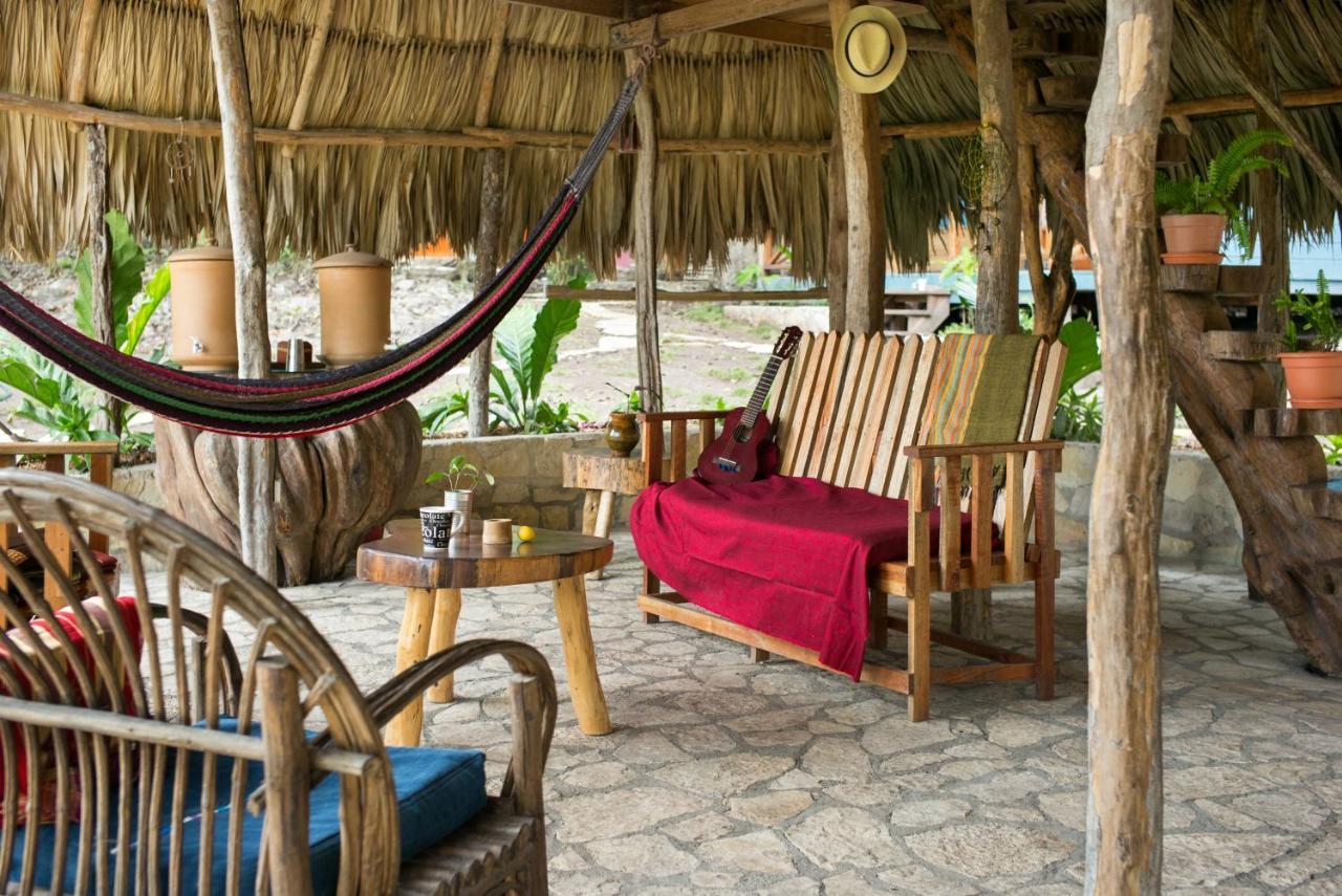 Alice Guesthouse El Remate Ngoại thất bức ảnh