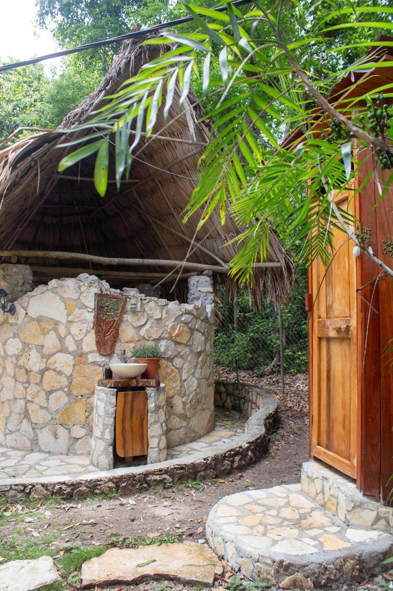Alice Guesthouse El Remate Ngoại thất bức ảnh