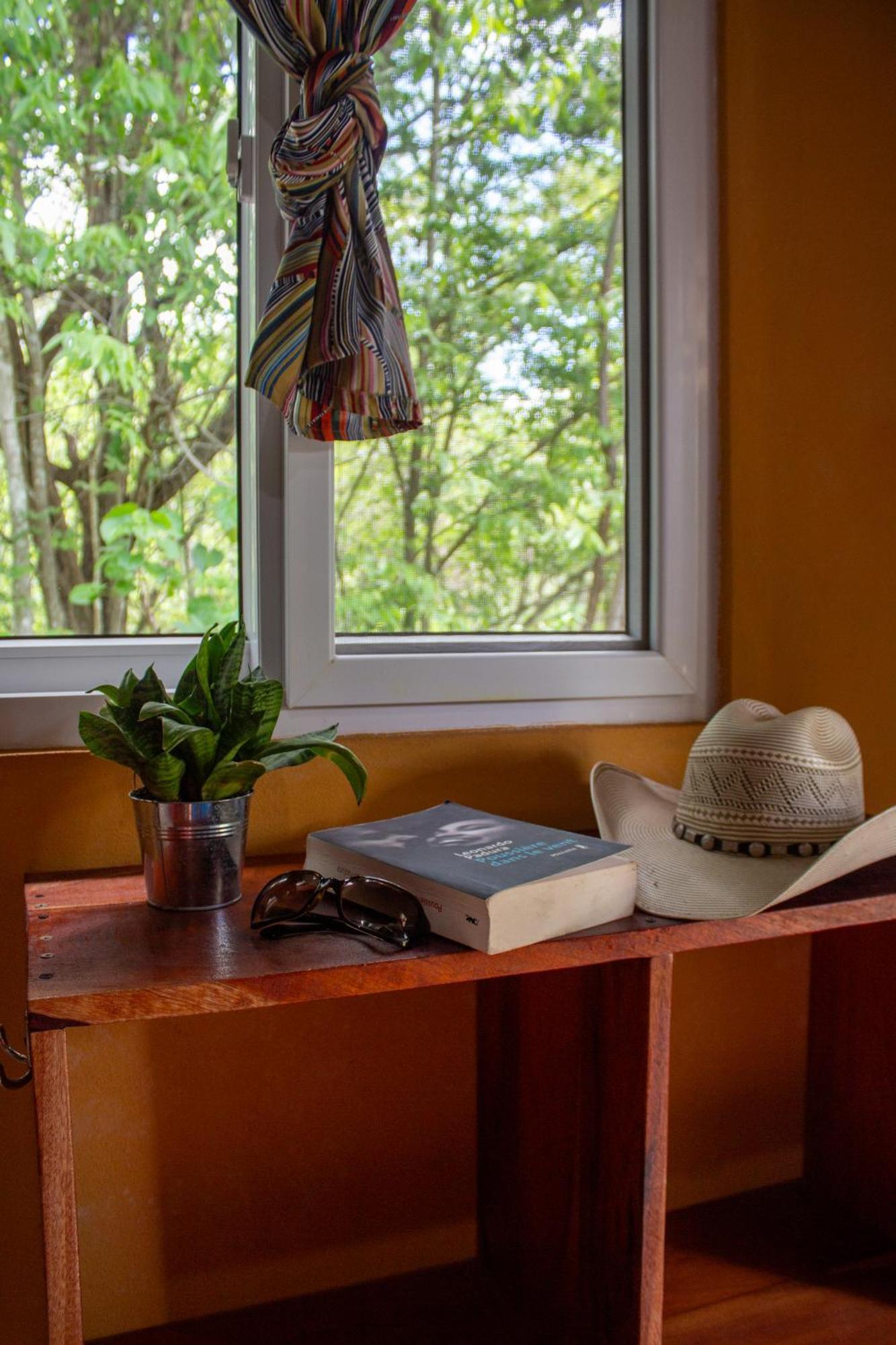 Alice Guesthouse El Remate Ngoại thất bức ảnh