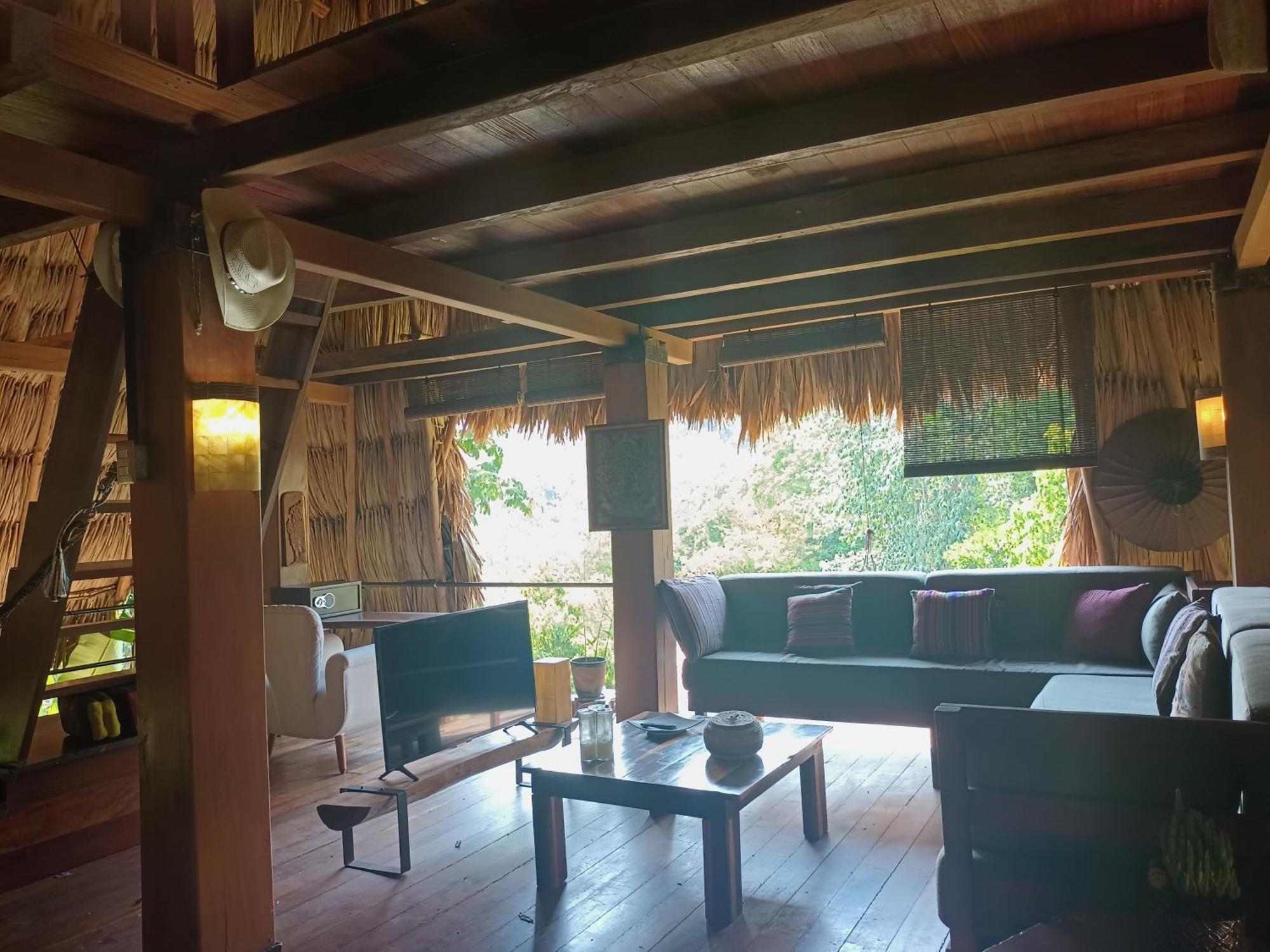 Alice Guesthouse El Remate Ngoại thất bức ảnh